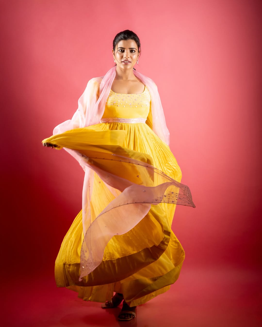 Aishwarya Rajesh Photo Gallery