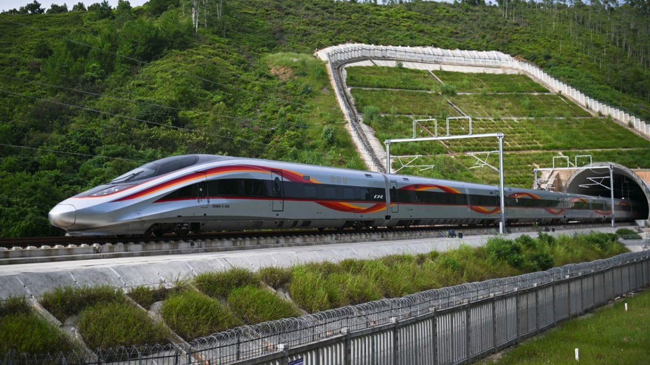 High Speed Rail: హైదరాబాద్ నుంచి ఆ నగరాలకు హైస్పీడ్ రైల్.. జస్ట్ 2 గంటల్లోనే గమ్యానికి!
