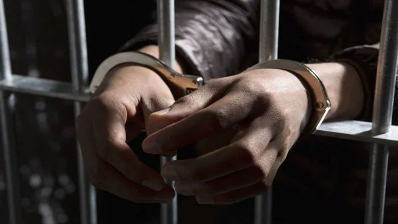 Ananthpuram Robbery : రూ. 3.5 కోట్ల భారీ దొంగతనాన్ని ఛేదించిన పోలీసులు – ఆ ఇళ్లే దొంగల టార్గెట్