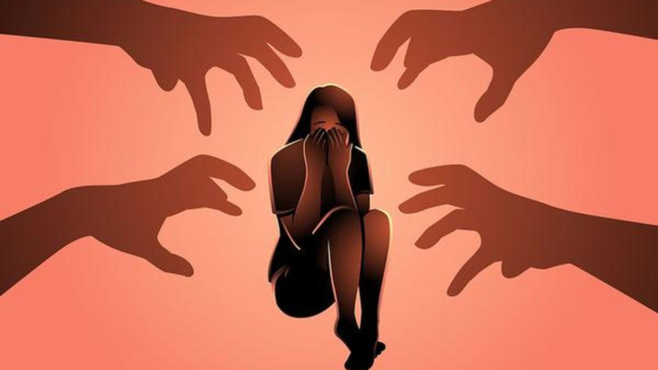Kerala Crime : మీరు మనుషులేనా అనిపించే ఘటన – మైనర్ బాలికను చిదిమేసిన 50 మంది దుర్మార్గులు