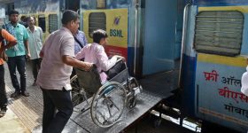Indian Railway: దివ్యాంగులకు రైల్వేశాఖ గుడ్ న్యూస్, ఇక ఆ పాసులు ఈజీగా తీసుకోవచ్చట!