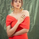 Rakul Preeth Singh : రెడ్ స్కిన్ టైట్ డ్రెస్సులో రకుల్ స్టిల్స్.. చూస్తే నిద్ర పట్టదు..