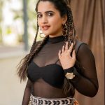 Sravanthi Chokarapu : అల్ట్రా స్టైలిష్ లుక్ లో యాంకర్ స్రవంతి.. బాపురే తట్టుకోవడం కష్టమే…