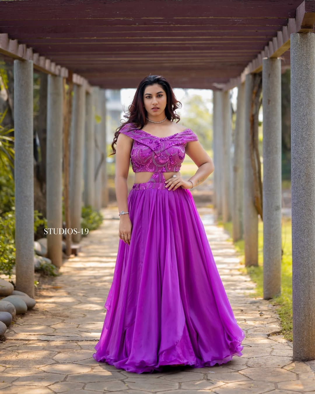 Actress vishnupriya photo gallery