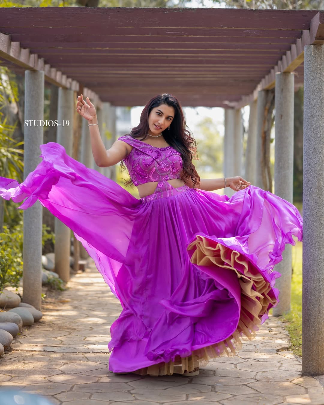 Actress vishnupriya photo gallery