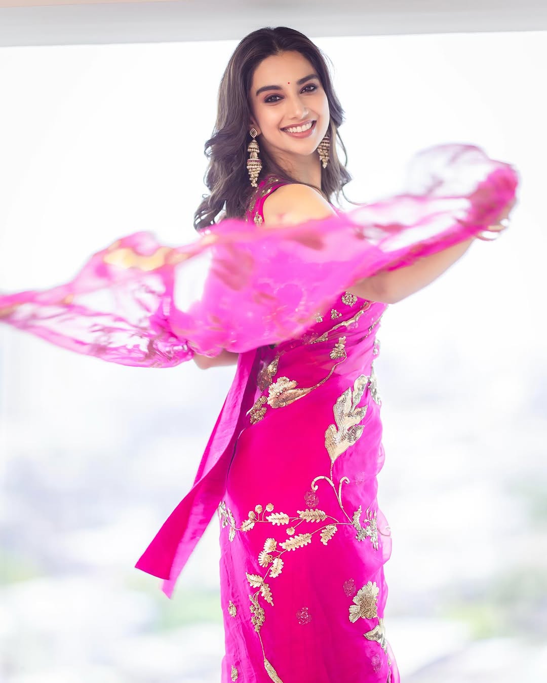 Actress Meenakshi Chaudhary Photo Gallery