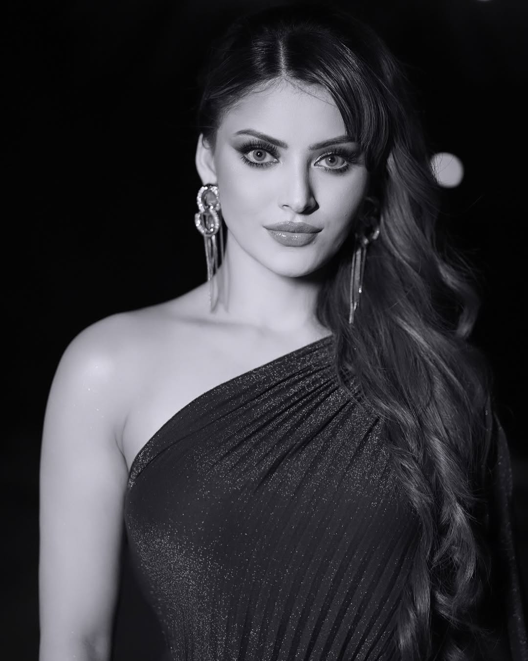 Actress Urvashi Rautela Photo Gallery