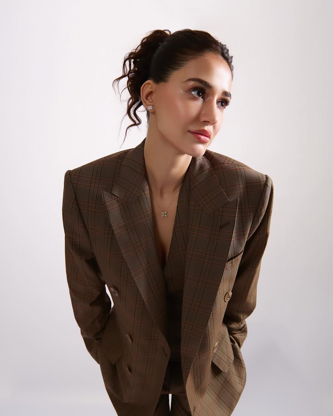 Actress Disha Patani Photo Gallery