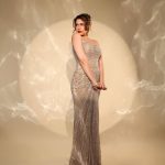 Lavanya Tripathi : గోల్డ్ కలర్ డ్రెస్ లో మెగా కోడలు లావణ్య త్రిపాఠి లుక్ అదుర్స్..!