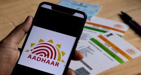 Aadhaar Linked: మీ డీమ్యాట్ ఖాతాను ఆధార్‌తో ఇంకా లింక్ చేయలేదా..ఇలా చేసేయండి మరి..