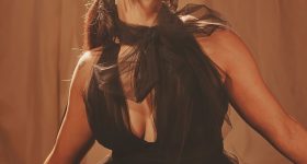 Tripti Dimri: వలలో చిక్కుకున్న చేప పిల్లలా.. ఘాటు అందాలతో రెచ్చిపోయిన త్రిప్తి..!