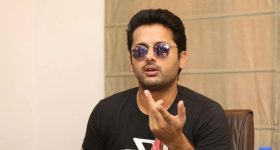 Wireless Earbuds: పట్టించుకోండి.. బ్రాండెడ్ వైర్‌లెస్ హెడ్‌ఫోన్స్‌పై 77% డిస్కౌంట్ ఆఫర్