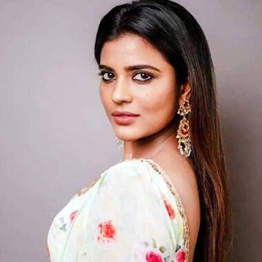 Actress Aishwarya Rajesh Photo Gallery