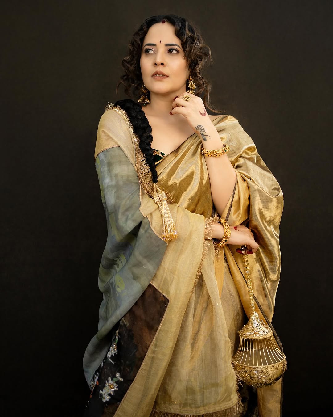 Anasuya Bharadwaj Photo Gallery