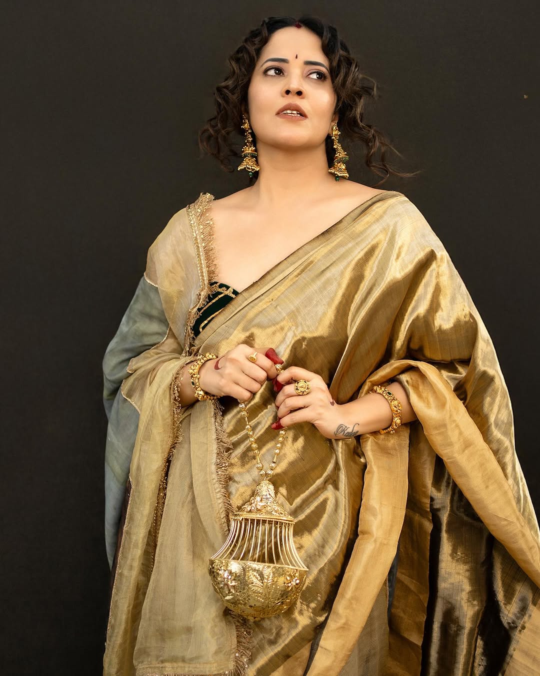 Anasuya Bharadwaj Photo Gallery