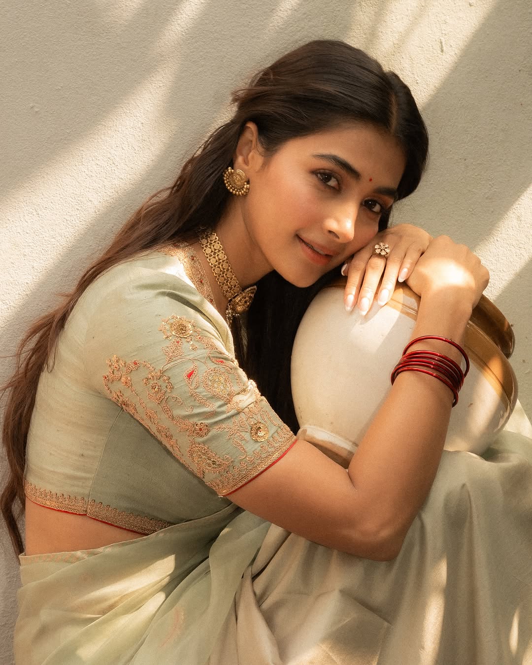 Actress Pooja Hegde Photo Gallery