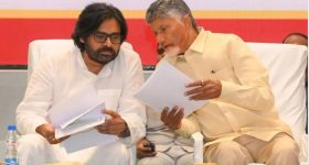 ATM In Train: ఇక రైలు ప్రయాణంలోనూ డబ్బులు డ్రా చేసుకోవచ్చు, ఎలాగో తెలుసా?