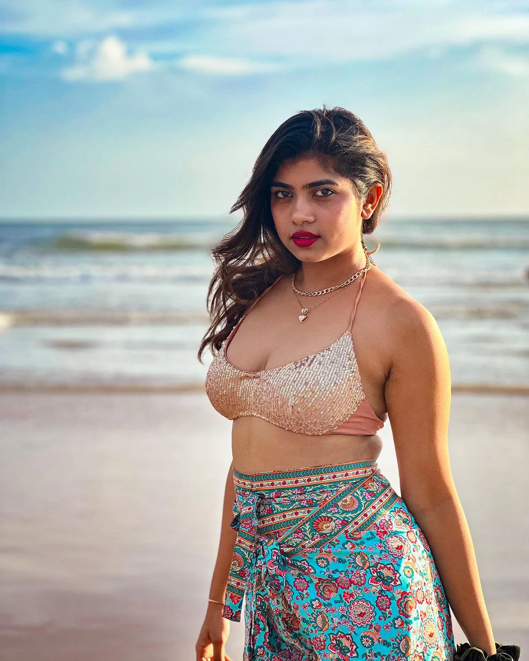 Actress Rithu Chowdary Photo Gallery