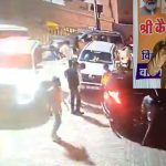 MLA SON ATTACK PRIEST: అర్ధరాత్రి హంగామా.. గుడి తలుపులు తీయలేదని పూజారిని కొట్టిన ఎమ్మెల్యే కొడుకు..