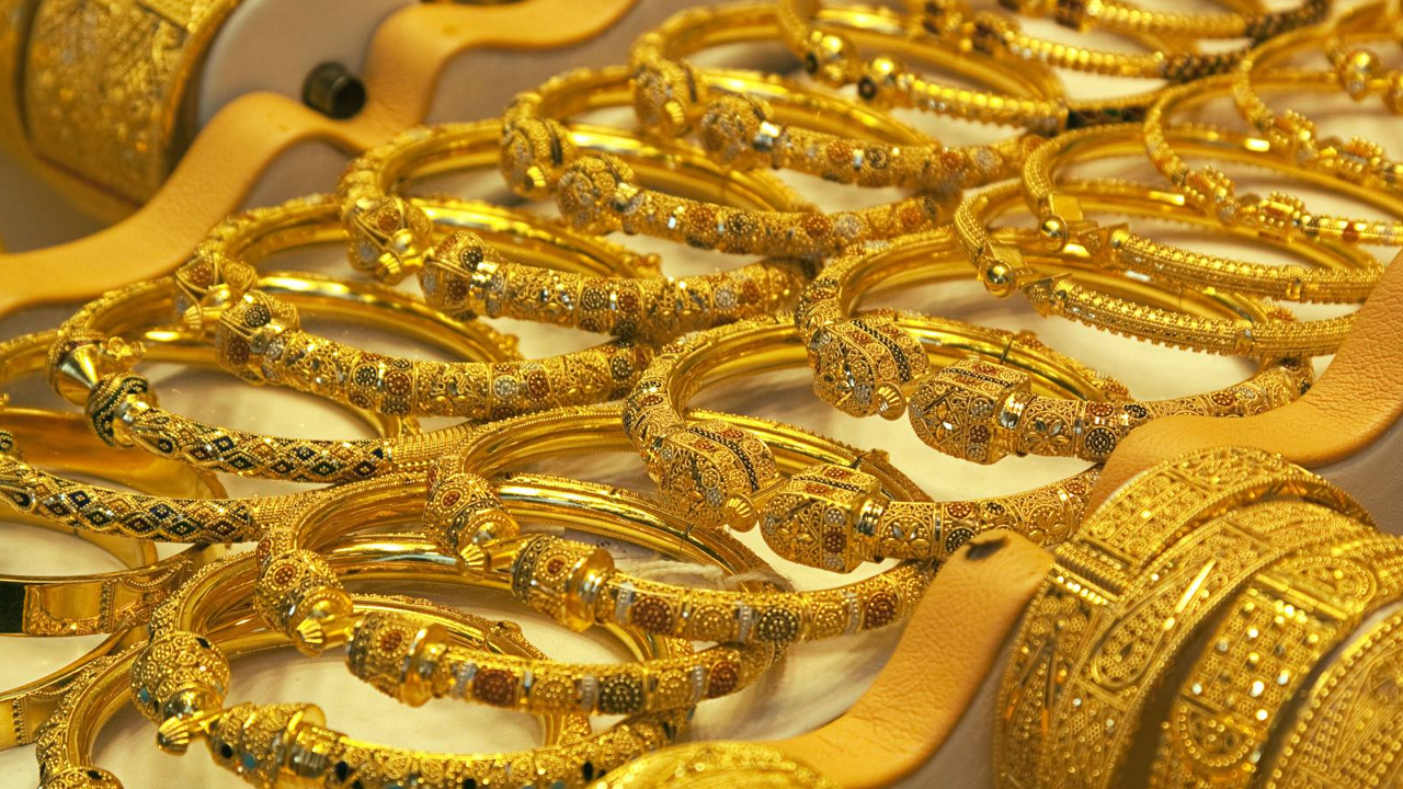 Gold Rates: పగబట్టిన పసిడి.. తగ్గినట్లే తగ్గి ఒక్కసారే ఆకాశానికి..
