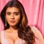 Hebah Patel : గ్లామర్ రోల్స్ అందుకే చేశాను..ఇన్నాళ్లకు నిజాన్ని బయటపెట్టిన హెబ్బా..!