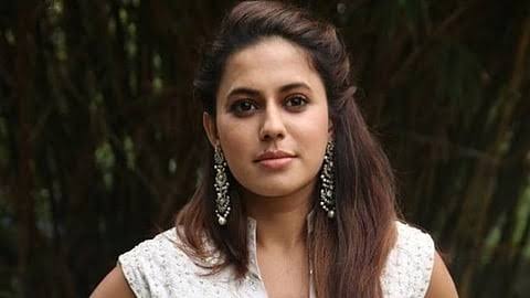 Ranya Rao : స్మగ్లింగ్ కేసులో నటికి బిగ్ షాక్..జైలుకు వెళ్లాల్సిందే..!