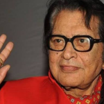 Bollywood : బాలీవుడ్ లో మరో విషాదం.. ప్రముఖ దర్శకుడు కన్నుమూత..!