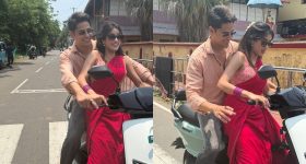 Janhvi Kapoor: బైక్ నేర్చుకుంటున్న జాన్వీ కపూర్... వెనుక నుండి లవర్ నేర్పిస్తూ.. వీడియో వైరల్
