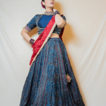 Sreemukhi : ట్రెడిషినల్ లుక్ లో రాములమ్మ అందాలు చూడతారమా.. భలే ఉంది కదా..