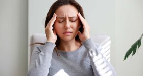 Summer Headache: వేసవిలో విపరీతమైన తల నొప్పి.. డాక్టర్లు చెప్పే కారణం అదే..