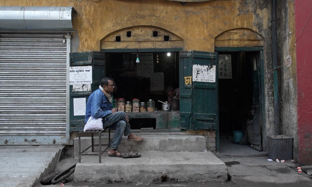 Tea Stall: ఒక శతాబ్దపు నమ్మకం.. వందేళ్లుగా స్టాఫ్ లేకుండానే నడుస్తున్న టీ స్టాల్..!