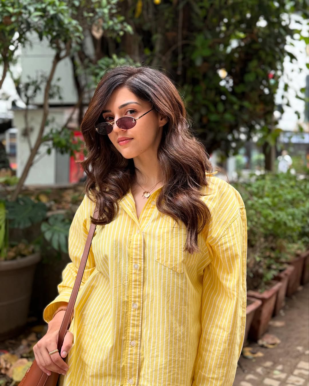 Actress Mehreen pirzaada Photo Gallery