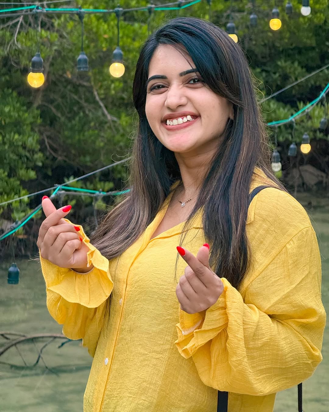 Sravanthi Chokarapu Photo Gallery  