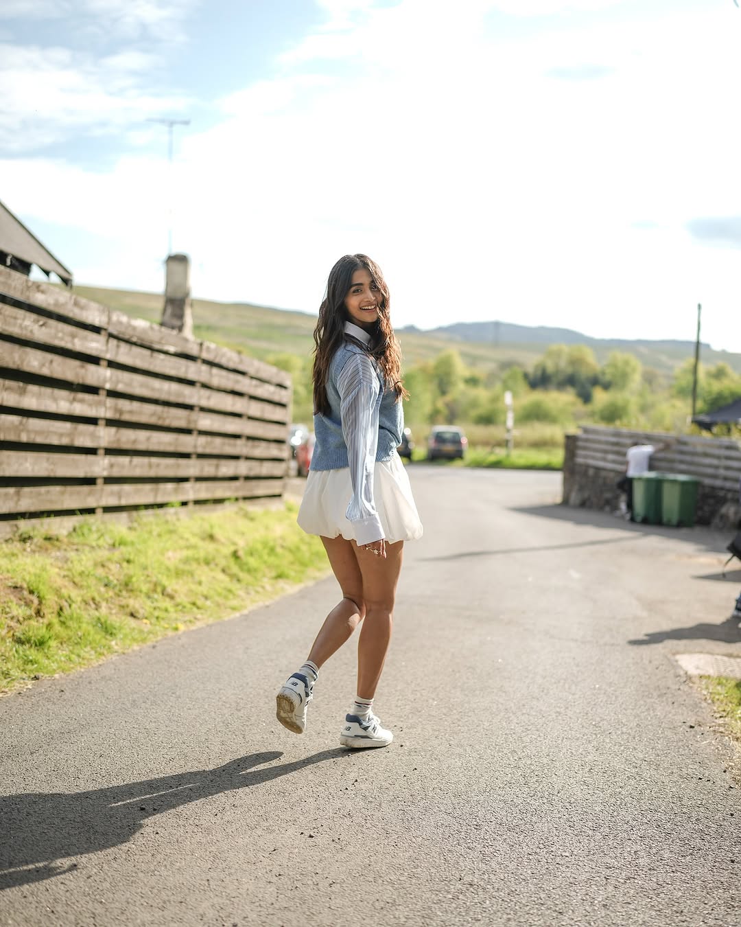 Actress Pooja Hegde Photo Gallery