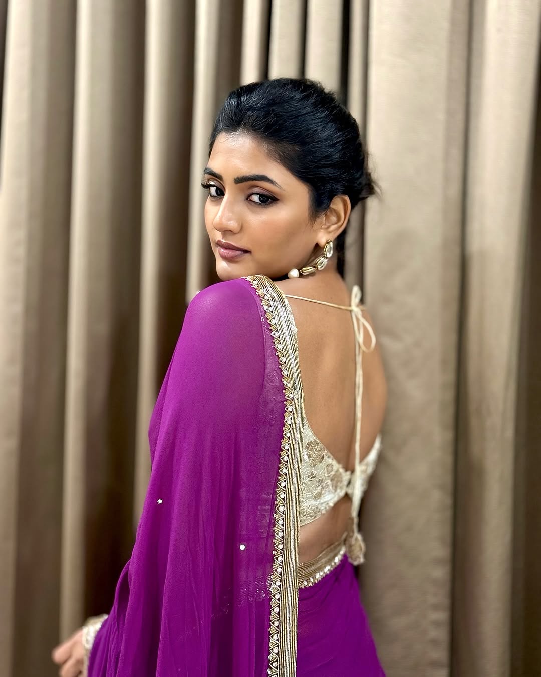 Eesha Rebba Photo Gallery