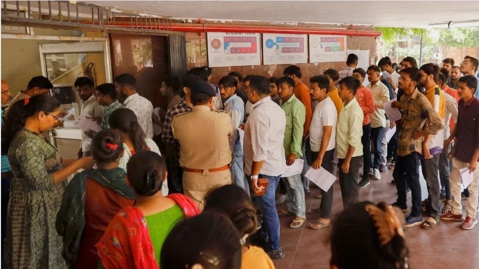 Rajiv Yuva Vikasam Scheme: రాజీవ్‌ యువ వికాసం పథకం అప్‌డేట్స్, పెండింగ్‌లో ఆ దరఖాస్తులు?
