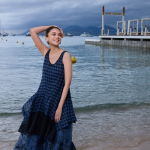 Aditi Rao Hydari : సముద్ర అలల మధ్య వయ్యారాలతో పిచ్చెక్కిస్తున్న అదితి..
