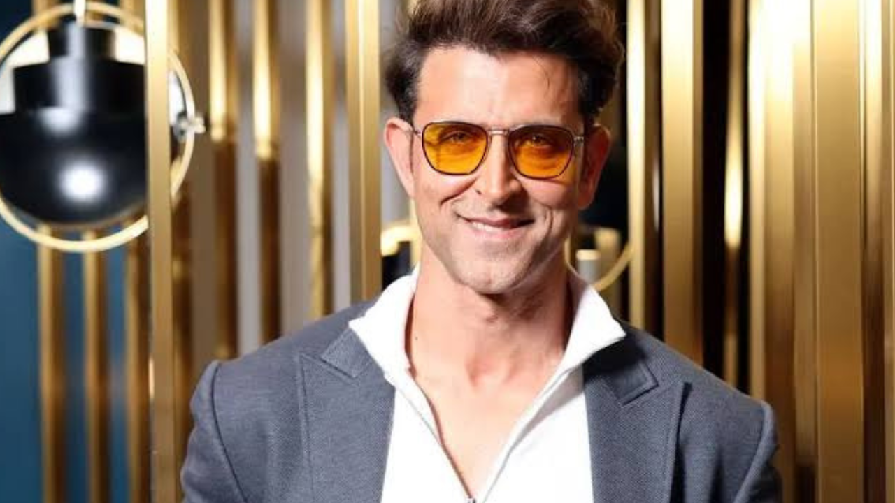 Hrithik Roshan : హృతిక్ రోషన్ – హోంబలే ఫీలిమ్స్ మూవీ.. డైరెక్టర్ గా స్టార్ హీరో..?