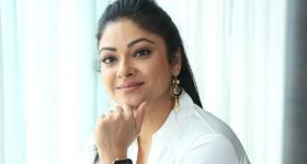 Road Accident: రెండు లారీలు, కారు ఢీ.. భయానక వాతావరణం