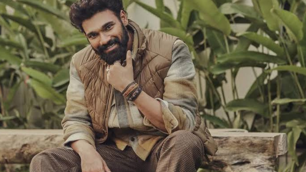 Bellamkonda Srinivas : రాంగ్ రూటులో బెల్లంకొండ శ్రీనివాస్ కారు హల్ చల్.. కానిస్టేబుల్ పైకి..