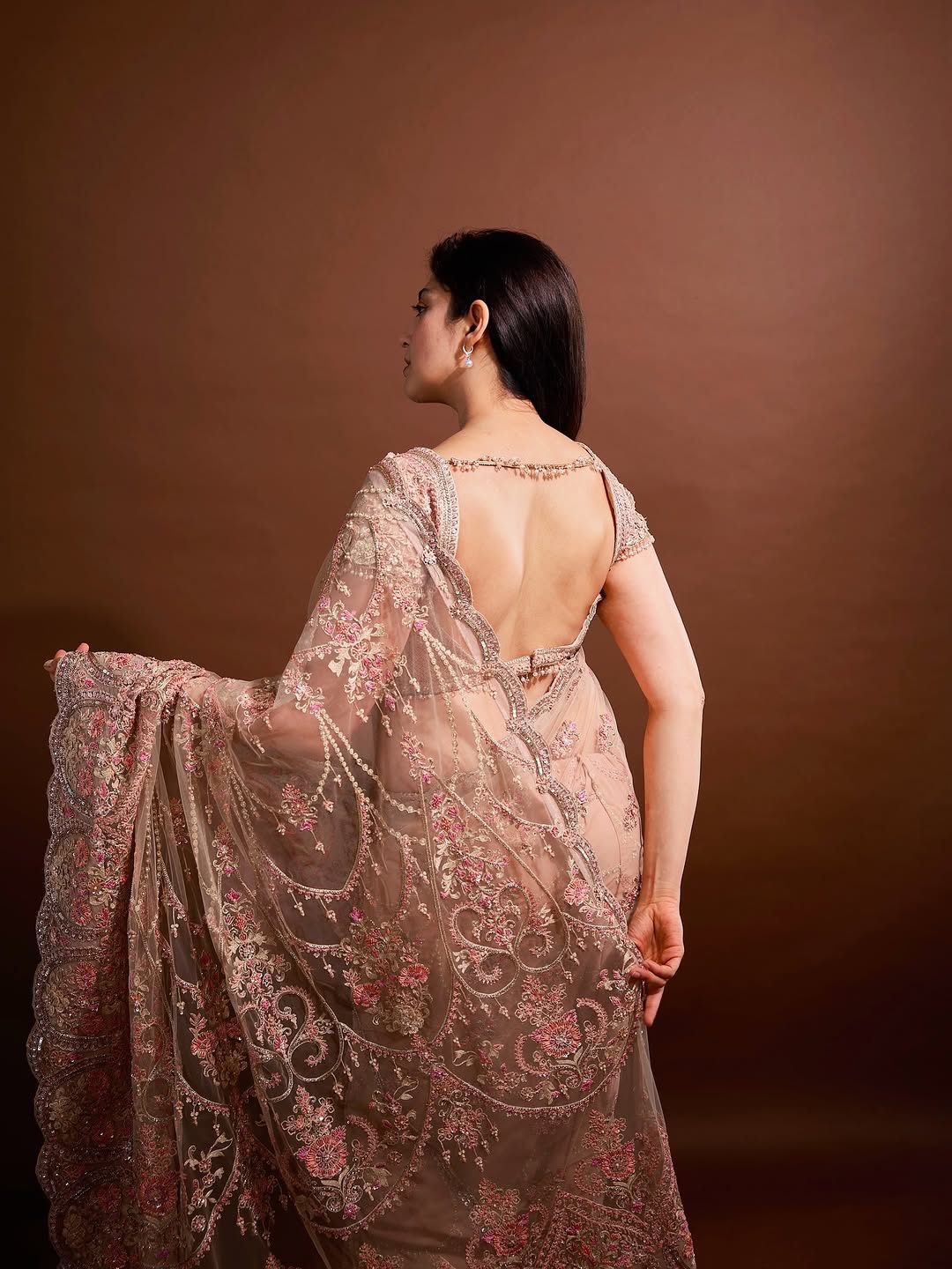 Actress Pranitha Subhash Photo Gallery