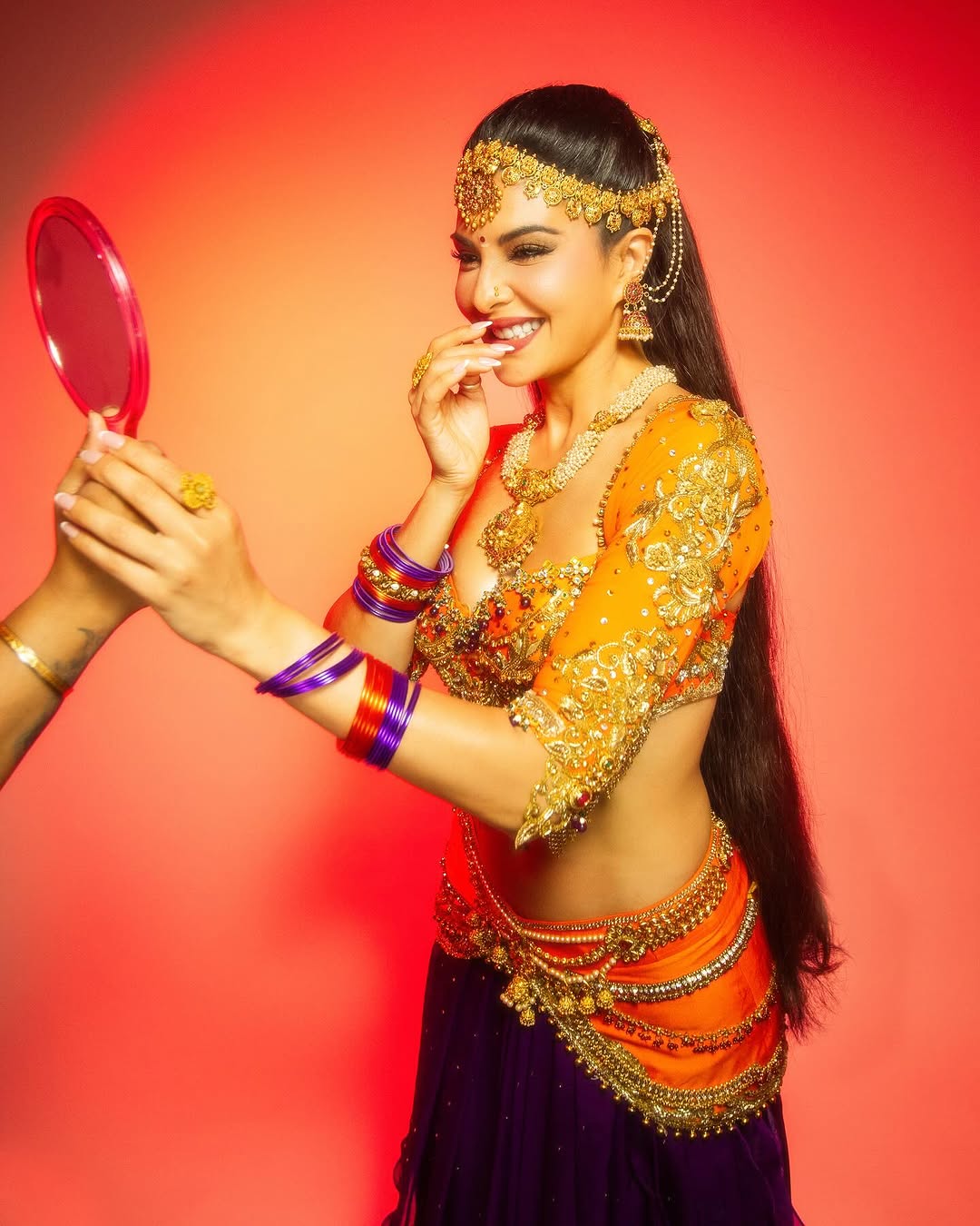 Actress Jacqueline Fernandez Photo gallery
