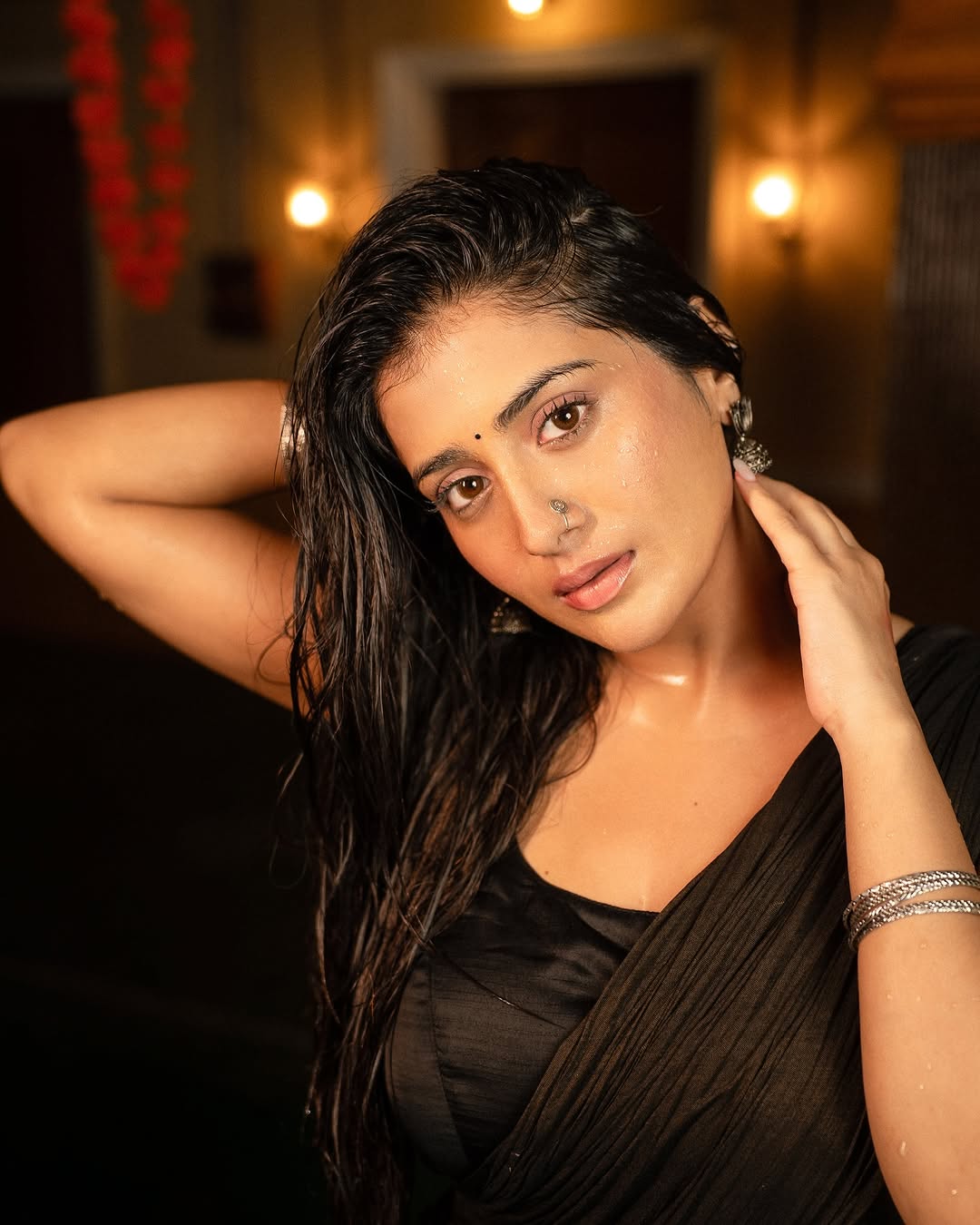 Actress Raashi Singh Photo Gallery