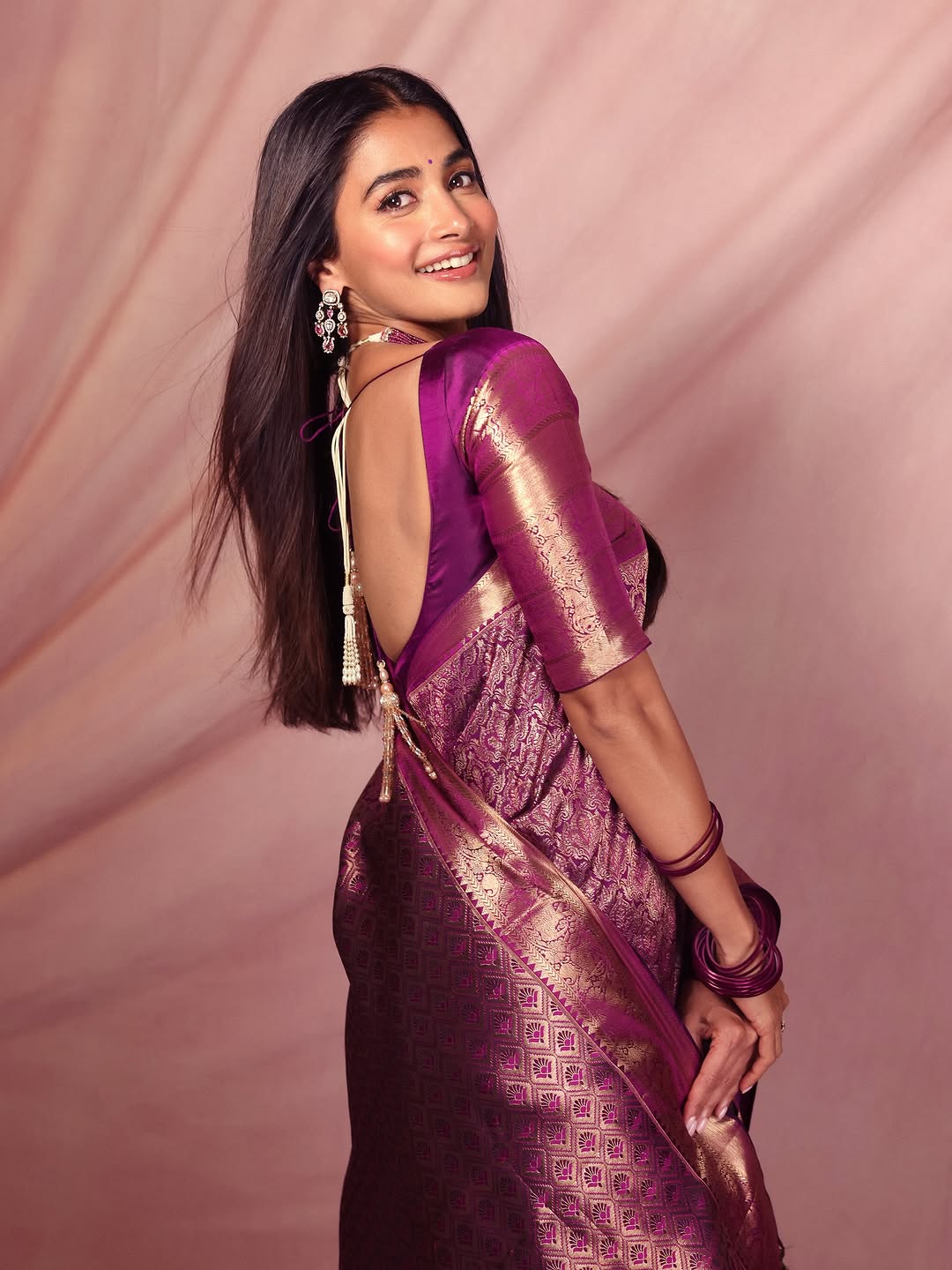 Actress Pooja Hegde Photo Gallery