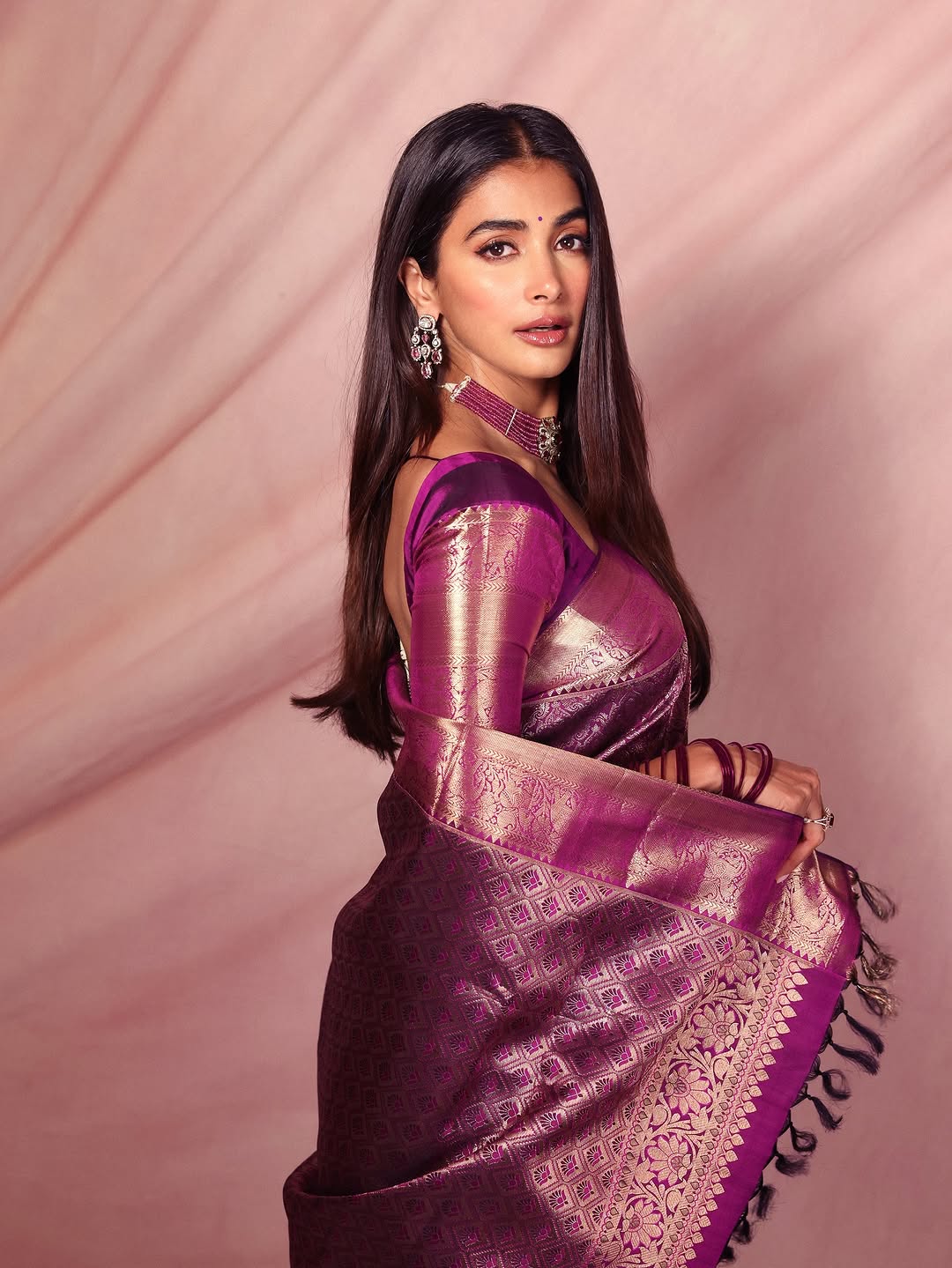 Actress Pooja Hegde Photo Gallery