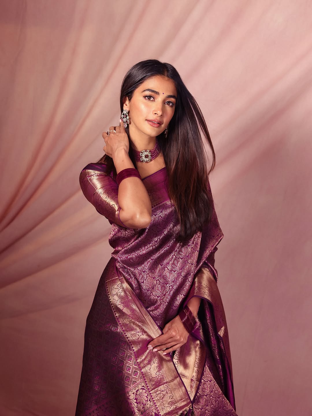 Actress Pooja Hegde Photo Gallery