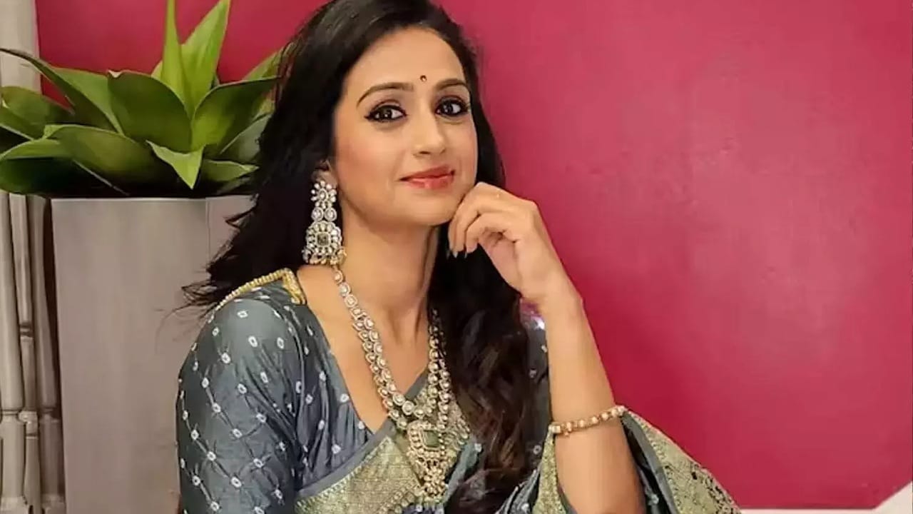 Actress Laya: హీరోయిన్ గా ఛాన్స్ వస్తే అసలు వదులుకోను.. ఇంకా ఆ కోరికలు తీరలేదా?