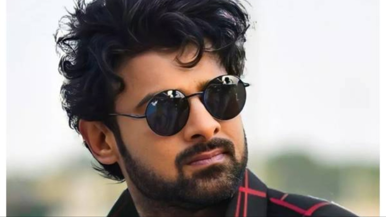 Prabhas : ఇద్దరు హీరోయిన్లను అడిగిన ప్రభాస్.. సైలెంటే కానీ మహా ముదురే!