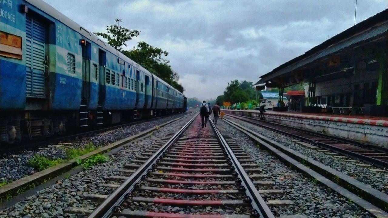 Trains Cancel: తిరుపతి రూట్లో ఆ రైళ్లు రద్దు.. ఈ మూడు రోజులు తిప్పలే!