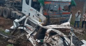 Road Accident: ఘోర రోడ్డు ప్రమాదం.. స్పాట్ లోనే 9 మంది మృతి